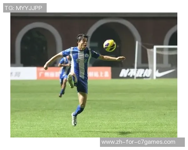 2019中超重庆力帆与广州富力激战回顾精彩瞬间与赛果分析